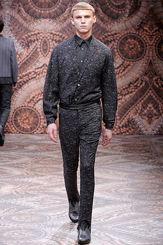 Alexander McQueen / - 2010-2011